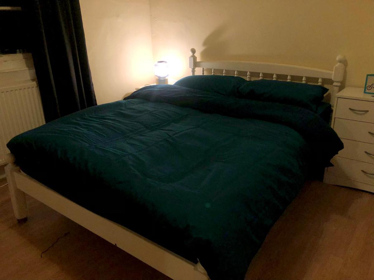 Private Room In Highgate Лондон Екстериор снимка