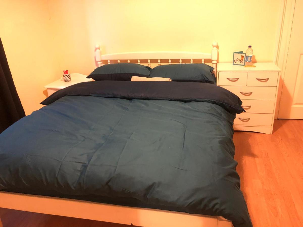 Private Room In Highgate Лондон Екстериор снимка
